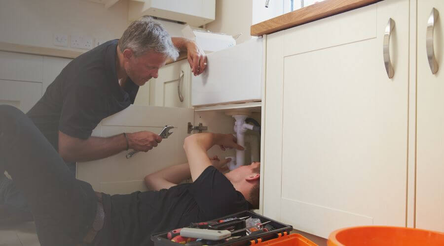 Ceiling Pipe Leak Fix in Conklin, MI